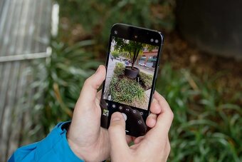 Smartfón Apple iPhone 13 Pro 5G + BONUSY | 100% STAV - 2