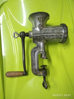 Mlynček na mäso - 2