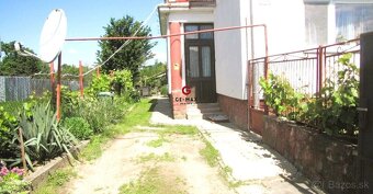 Veľký slnečný investičný pozemok s rodinným domom – Michalov - 2