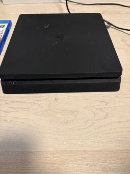 PS4 slim  500gb  ram: 8gb - 2