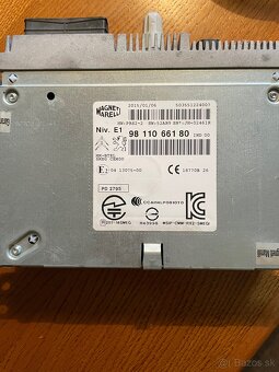 Autorádio, multifunkčný display Peugeot 208. - 2