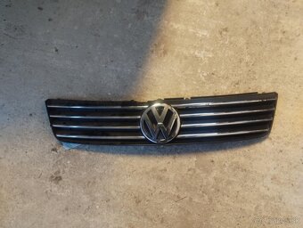 Mriežka predná maska Passat B5 - 2