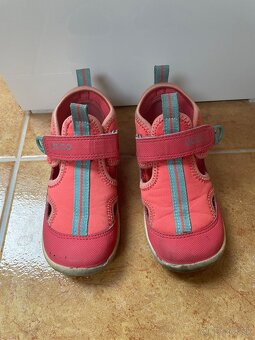 Dievčenské topánky ecco č. 24 - 2