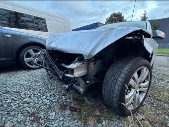 Predám Mercedes C220 r. 2011. Po nehode - 2