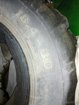 Predám  pneumatiku 18,4-30 - 2