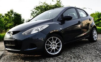 Mazda dvojka 1.3 16v benzin, velmi pekna - 2
