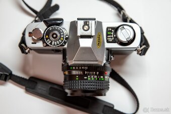 Minolta XG-9 a Rokkor 28mm 3.5f - 2