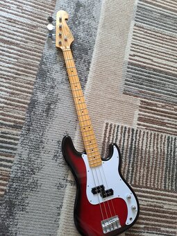 Bass gitara - 2