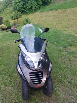 PIAGGIO MP3, 250 - 2
