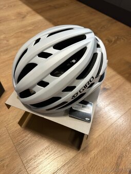 Cyklistická Giro Agilis prilba, biela matná veľkosť L - 2