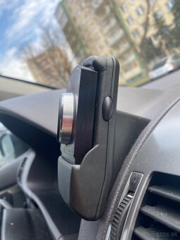 Magnetický držiak na mobil do VW (Passat, Touran, Multivan) - 2