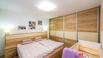 Na predaj krásny komplet zrekonštruovaný a zariadený 3 izbov - 2