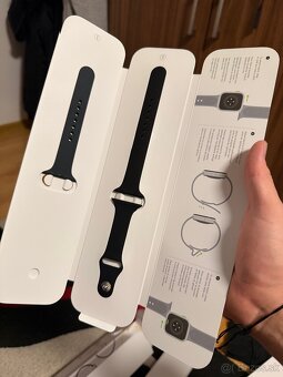 Apple Watch SE (2022) - 2