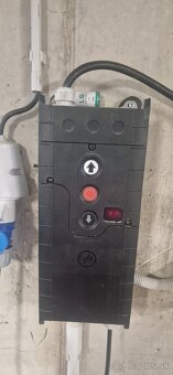 Priemyselná sekcionálna garážová brána SPEDOS (šírka - 2