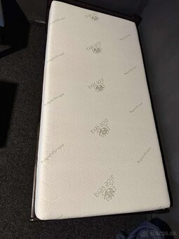 Jednolozkova postel s madracom - 2