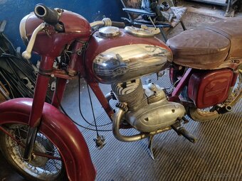 Jawa 250 353 - 2