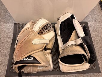 LAPAČKA A VYRÁŽEČKA CCM PREMIER JUNIOR - 2