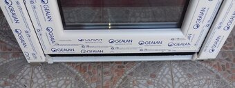 Predám vchodové dvere š79cm x v205cm biele a 88x200 orech - 2