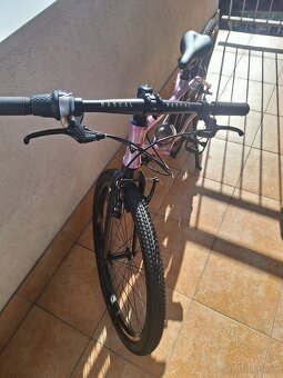 🚲AKO NOVÝ: Rascal 24" Raspberry v ZÁRUKE + bohatá výbava - 2