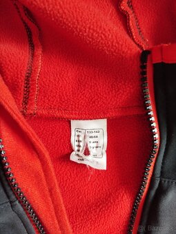 Predám softshellku, mikinu, svetre 128-140 - 2