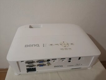 LED projektor benq mx 536 - 2