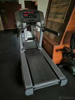 Profesionálny bežecký pás Life Fitness 97Ti - 2