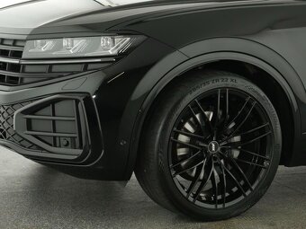 Volkswagen Touareg 3.0TDI R-Line BlackStyle 4x4 Automatic - 2