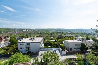 Exkluzívny trojpodlažný dom s výhľadom na Košice - 2