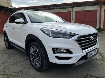 Hyundai Tuscon - 2