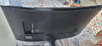 Predam pouzivany televizor Samsung UE55MU6272 - 2