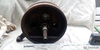 Kľukový hriadeľ - Kľuka na moto BSA asi 500 ccm. - 2