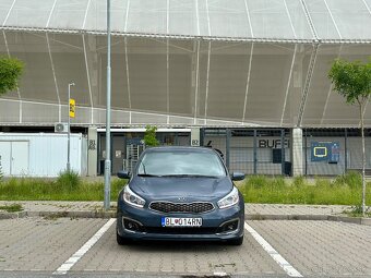 KIA Ceed 1.4 CRDi Silver - 2