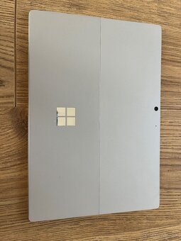 Microsoft surface pro 7 + Keyboard and Pen - 2