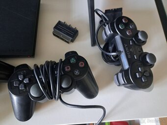 Playstation 2 Slim + 3 Dualshock + 4 hry + prípojka na TV - 2