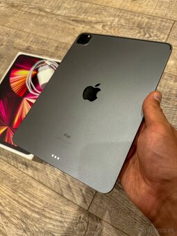 iPad Pro 11” M1 256 GB Space Grey - 2