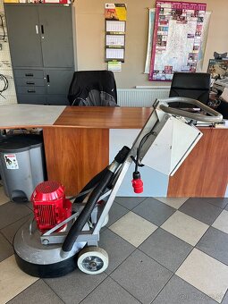 Planetárna brúska na betón Scanmaskin 500 Hladicka lesticka - 2