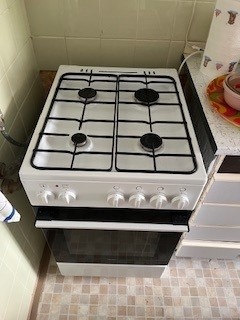 Predám kombinovaný sporák Mora. - 2