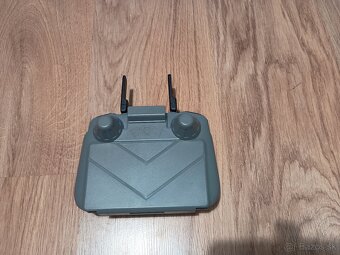 Predám ovládač Dji RC2 - 2