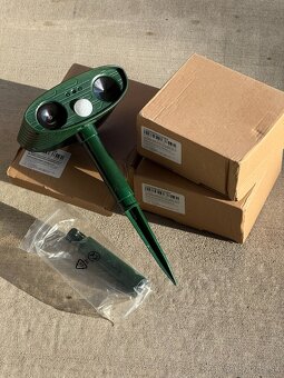 Ultrasonicky odplasovac zveri s pohybovym senzorom - 2