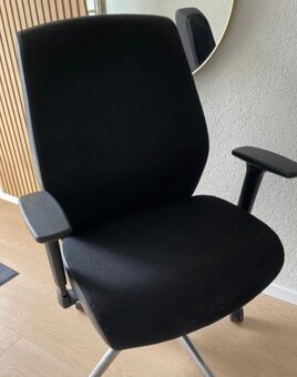 KANCELÁRSKA STOLIČKA ERGONOMICKÁ / KANCELÁRSKE KRESLO - 2