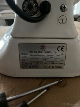 Kuchynský robot - 2