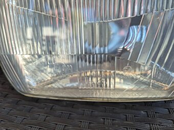 Predne svetla skoda 105l - 2