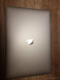 MacBook Pro 2017 15" - 2