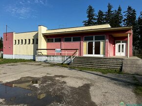 Budova obchodu, služieb a výroby v obci Rad okres Trebišov - 2