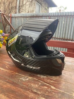 LS2 Challenger Carbon L - 2
