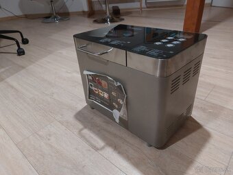 Domáca pekáreň Electrolux EBM8000 - 2
