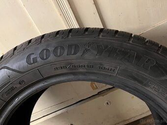 Zimné pneumatiky Good Year 235/55 R18 104H - 2