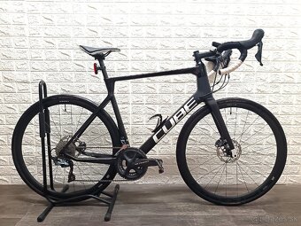 Predám cestný bicykel Cube AGREE C:62 Race Carbon 28" - 2