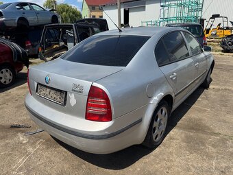 Skoda Superb 1 na nahradne diely ND - 2