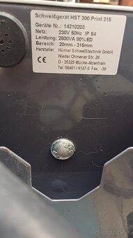ZVÁRAČKA NA PLASTY - 2